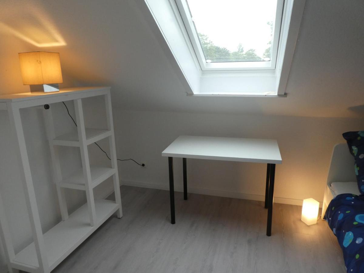 Deck 2& Deck 4 Ferienwohnungen In Sandstrandnahe 比苏姆 外观 照片